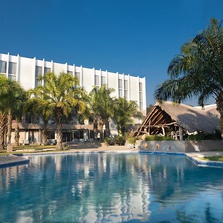 Pullman Lubumbashi Grand Karavia. Hotel Exterior foto