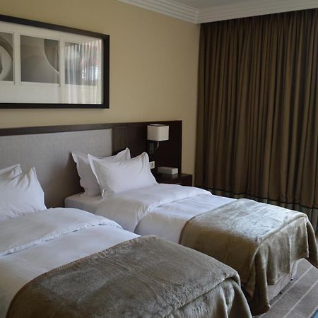 Pullman Lubumbashi Grand Karavia. Hotel Exterior foto
