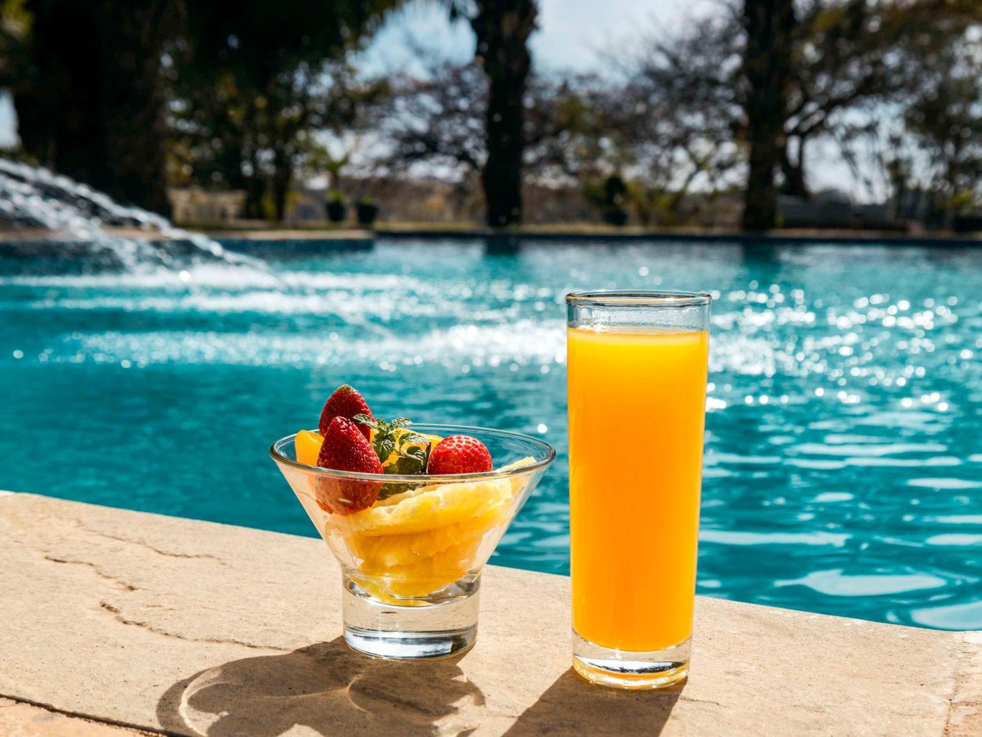 Pullman Lubumbashi Grand Karavia. Hotel Exterior foto