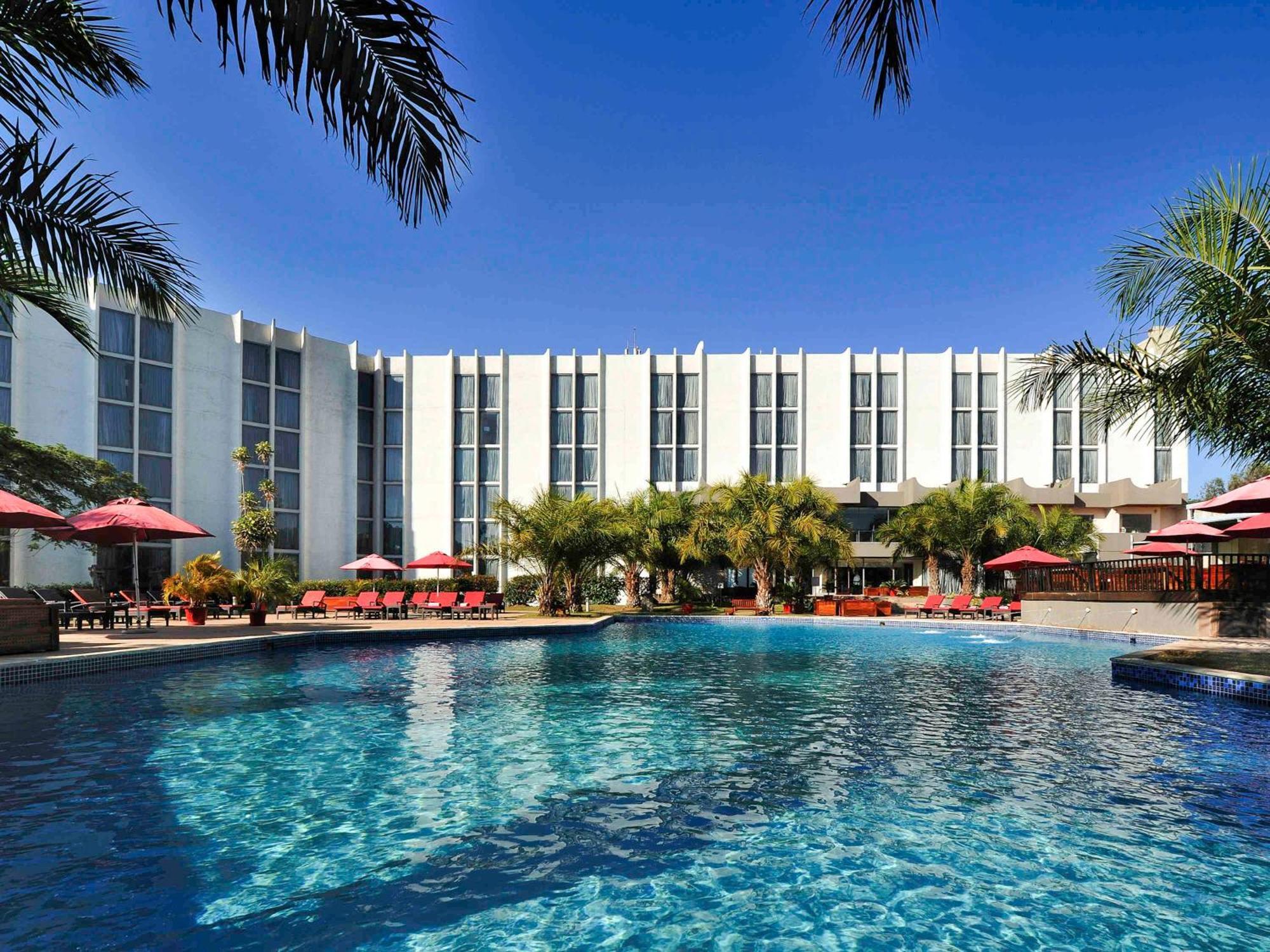 Pullman Lubumbashi Grand Karavia. Hotel Exterior foto