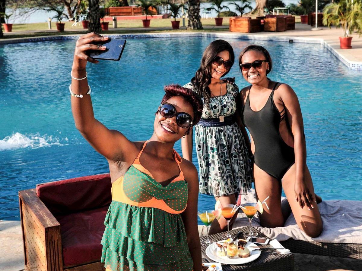Pullman Lubumbashi Grand Karavia. Hotel Exterior foto